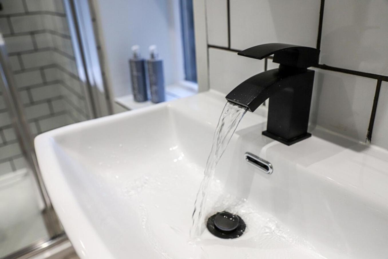New- Modern 2Br Apt Wifi Sleep5 City Centre Sheffield Ngoại thất bức ảnh