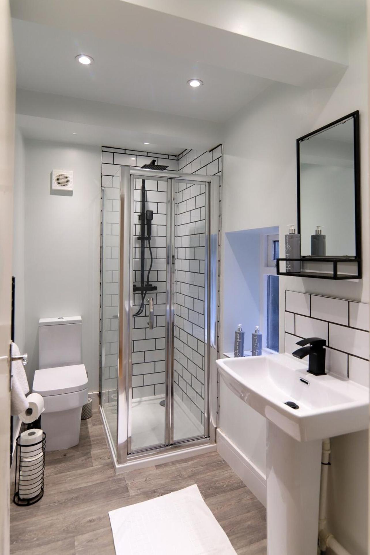 New- Modern 2Br Apt Wifi Sleep5 City Centre Sheffield Ngoại thất bức ảnh